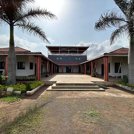 The Sunset Lawns Vila Pune Exterior foto