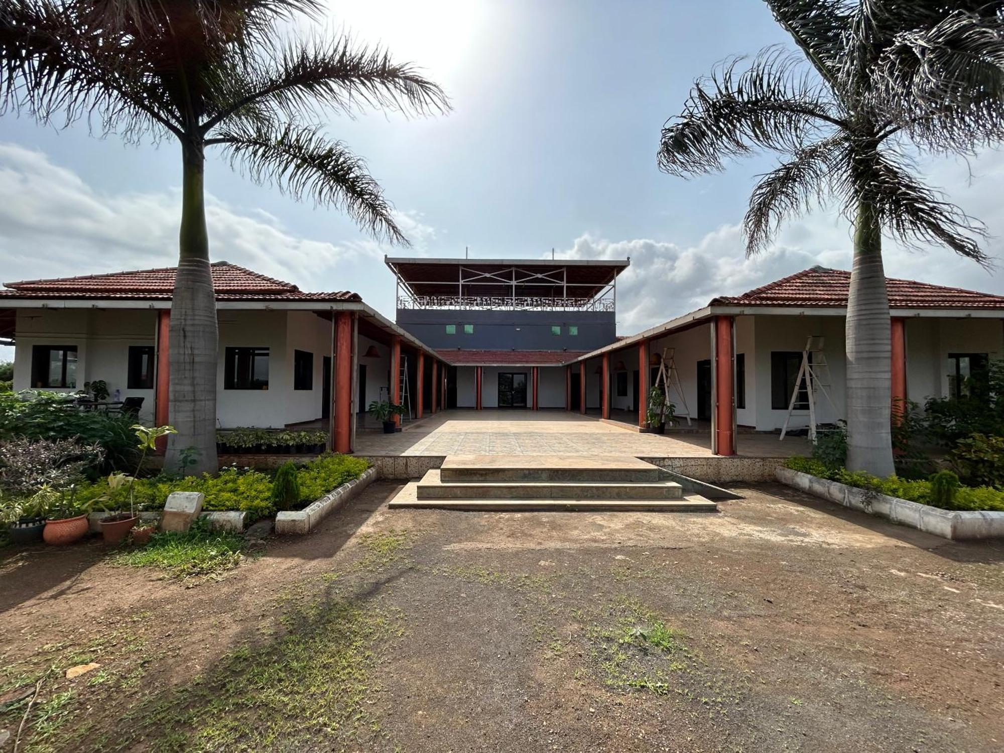 The Sunset Lawns Vila Pune Exterior foto